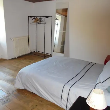 Logement Chez L'Habitant! Condéon Esterno foto