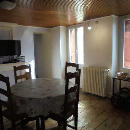 Logement Chez L'Habitant! Condéon Esterno foto